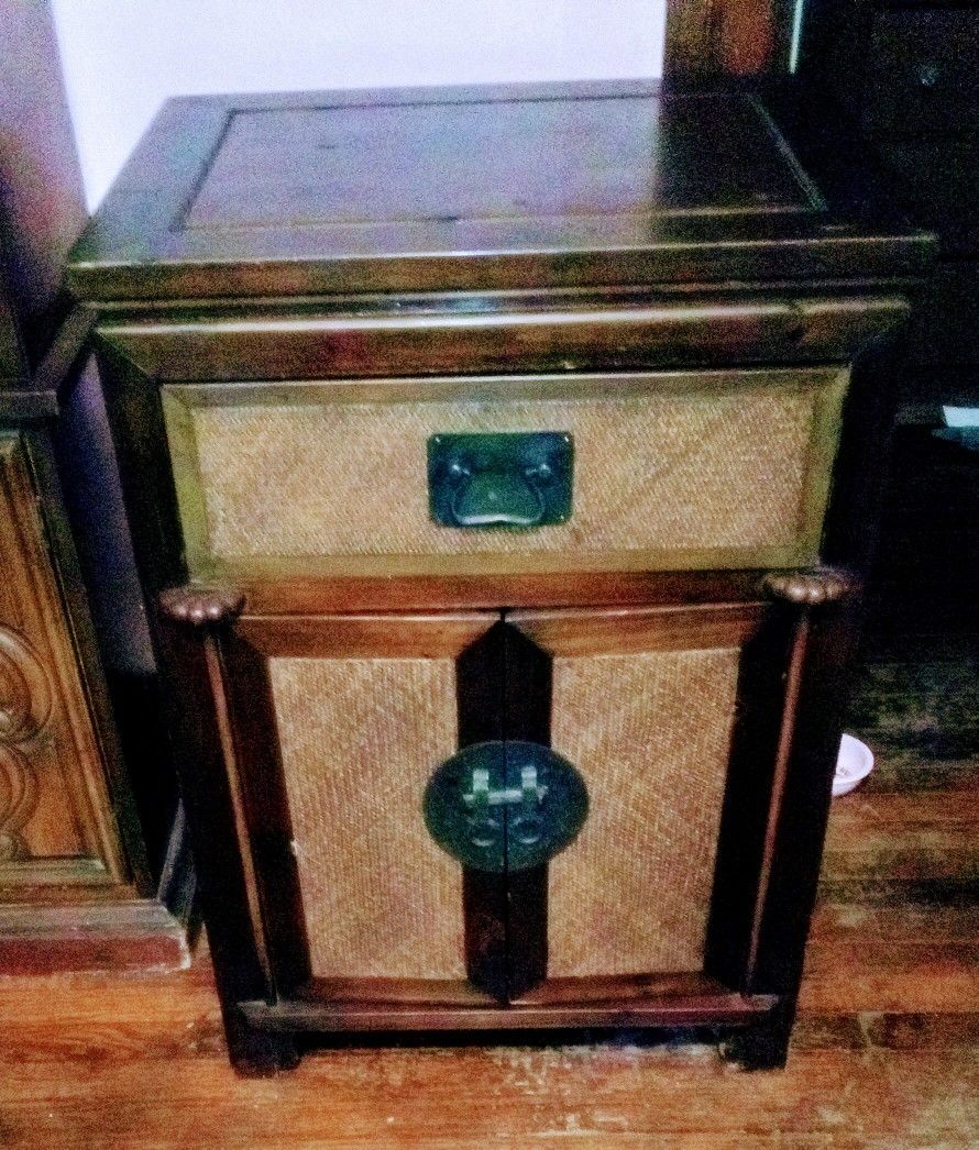Asian Dresser