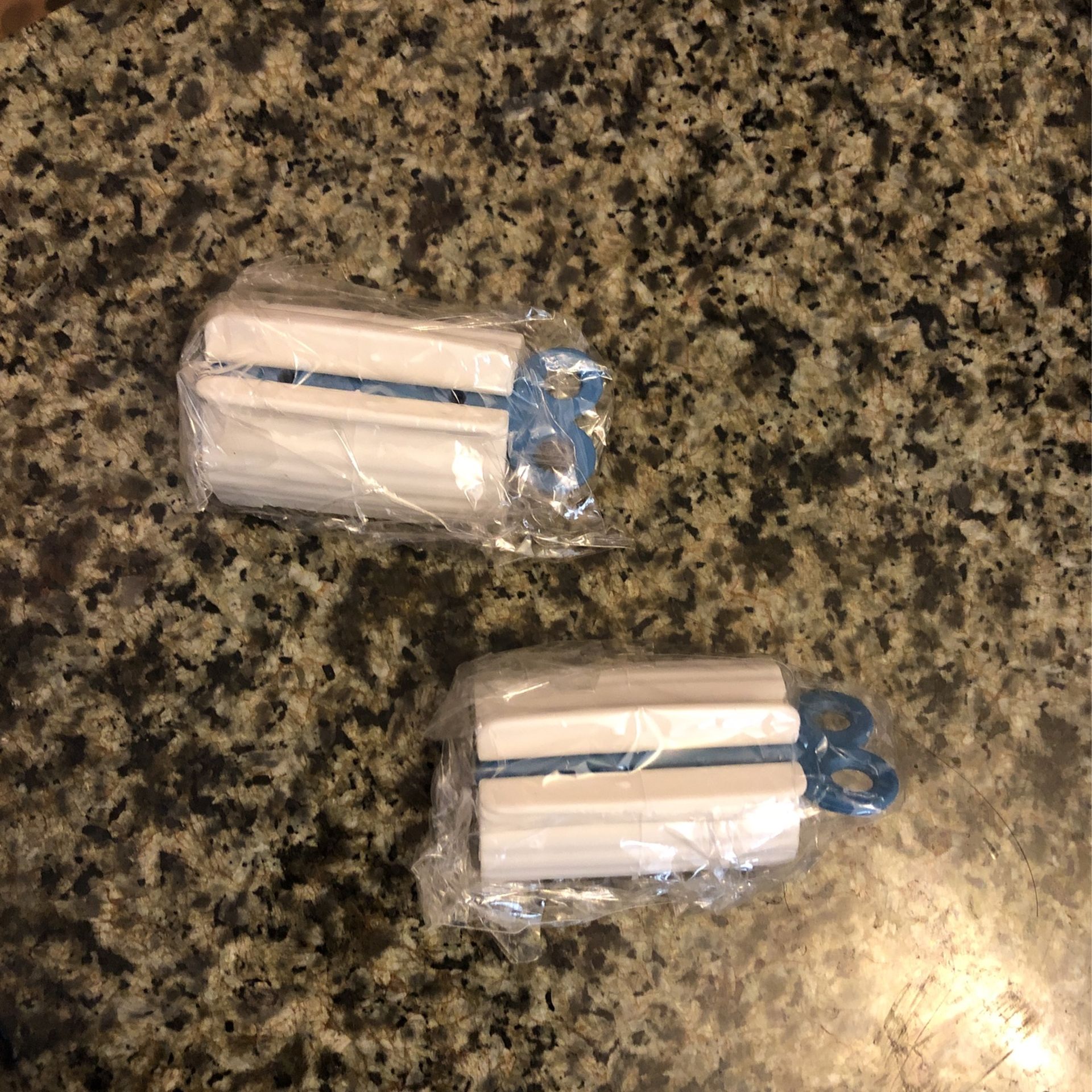 Toothpaste Squeezers