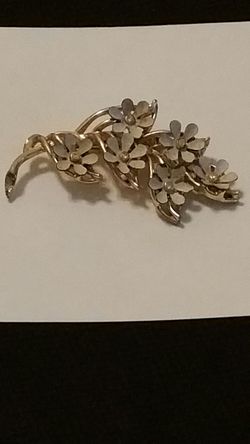 Vintage Flower bouquet Brooch Pin