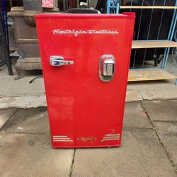 Nostalgia Mini Fridge