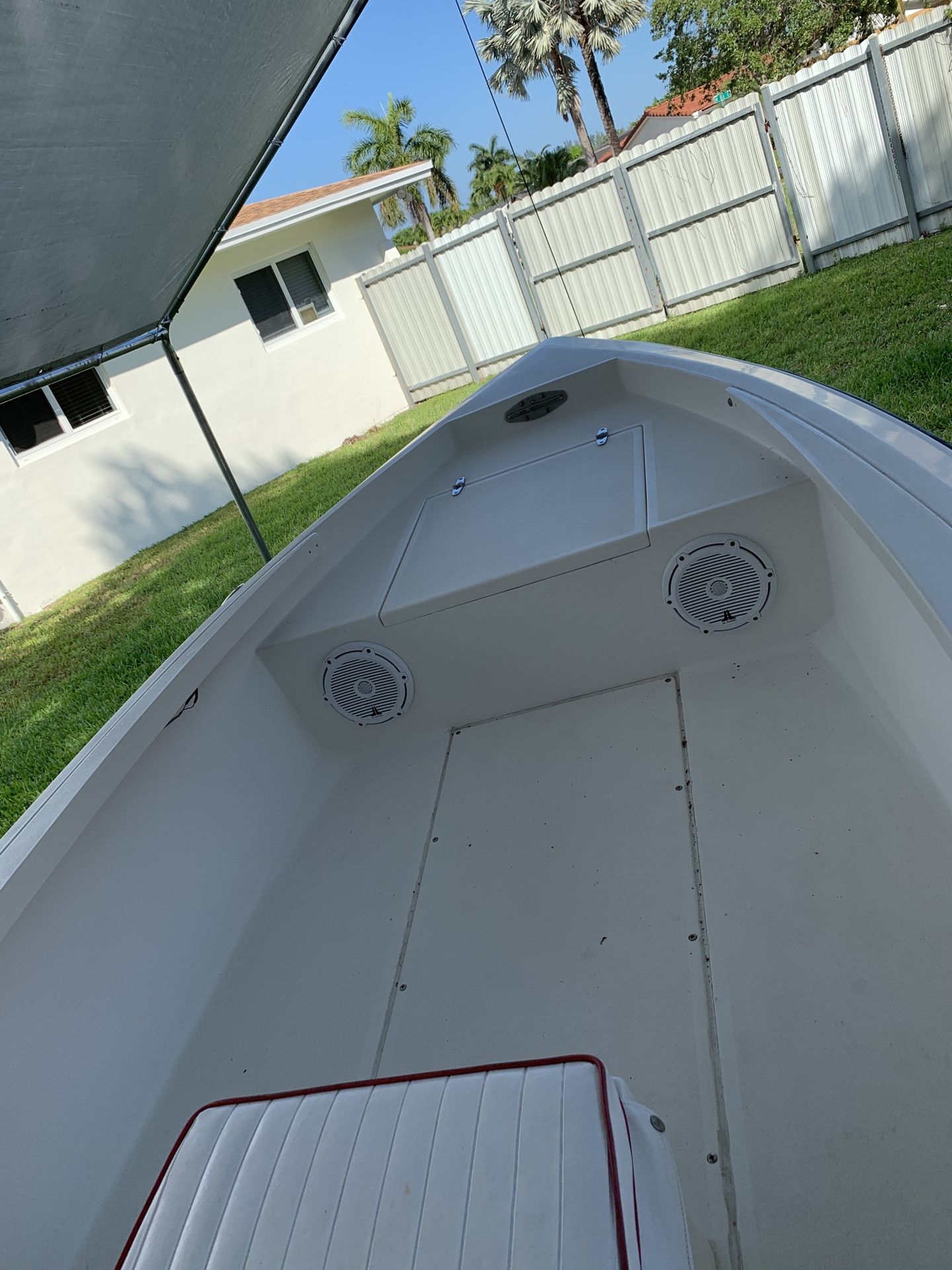 17’ hoog flats boat (hewes, maverick, back country, dolphin, mako, carolina skiff) for Sale in