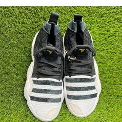 Adidas Trae Young 2 Size 5.5 New