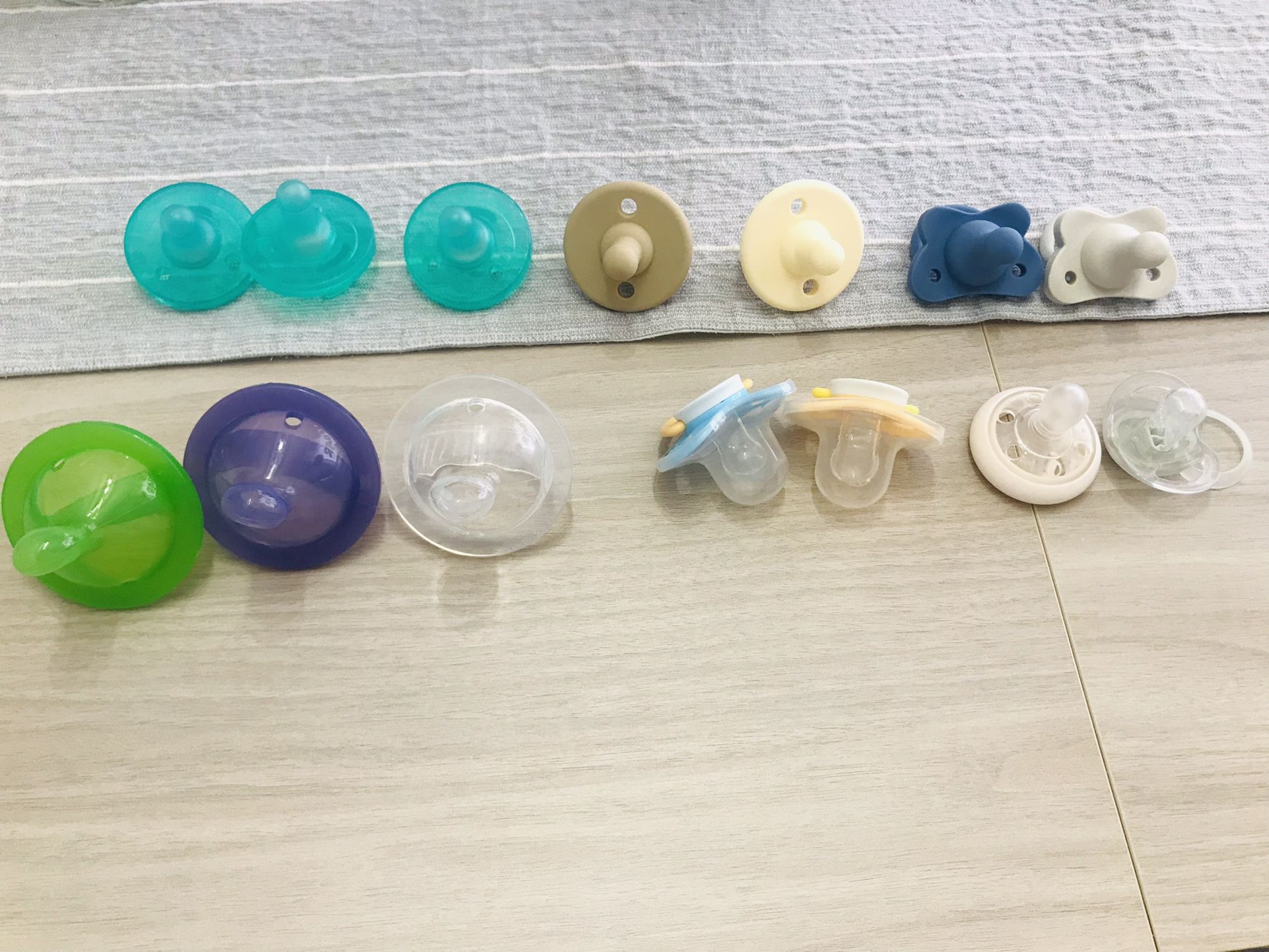 Pacifiers 14 Pcs For $10 (Used once)