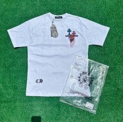 White and multicolor size medium chromehearts tee