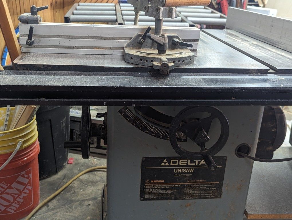Delta Table Saw