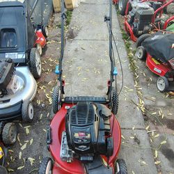 Working Toro Self Propelled (No Bag)