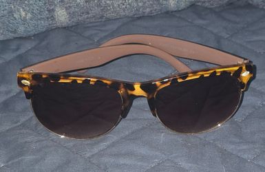Nine West Tortoise Shell Sunglasses