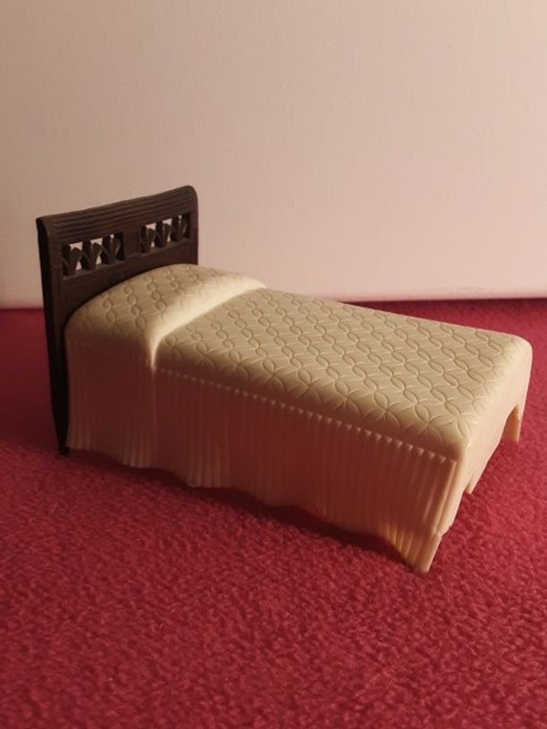 1950s Renwal Dollhouse Furniture