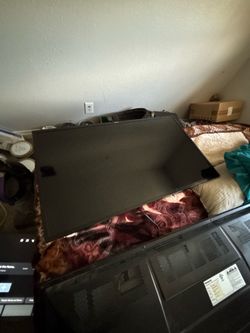Flat Screen TV Monitor 2 of them