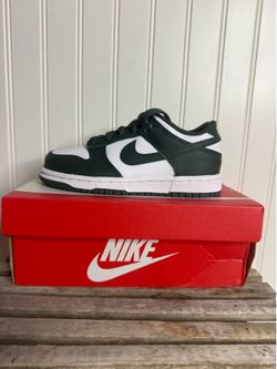 Kids Nike Dunk Low (PSE) Size 10.5