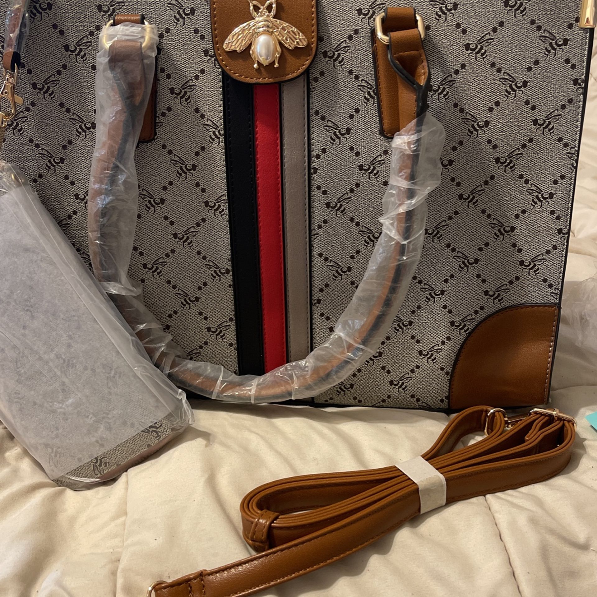 American Bee Bag Set - With A Matching Wallet
