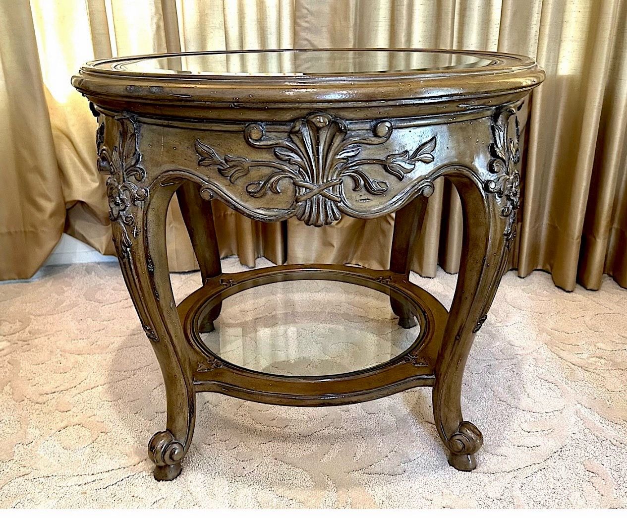 ⭕️ French Provincial Side Table with Glass Top & Lower Shelf