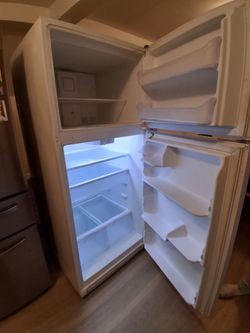 Free Kenmore fridge