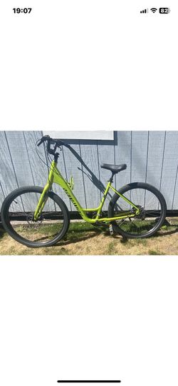 Bicycle Specialized Hybrid 7-Speed Mechanical Disc S Frame used once