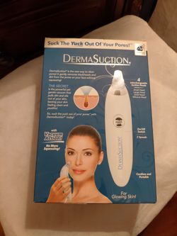 DermaSuction Pore Vacuum Blackhead Remover