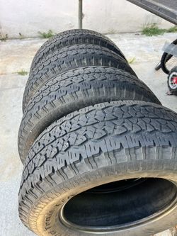 4 Used Bfgoodrich tires 275/65R18