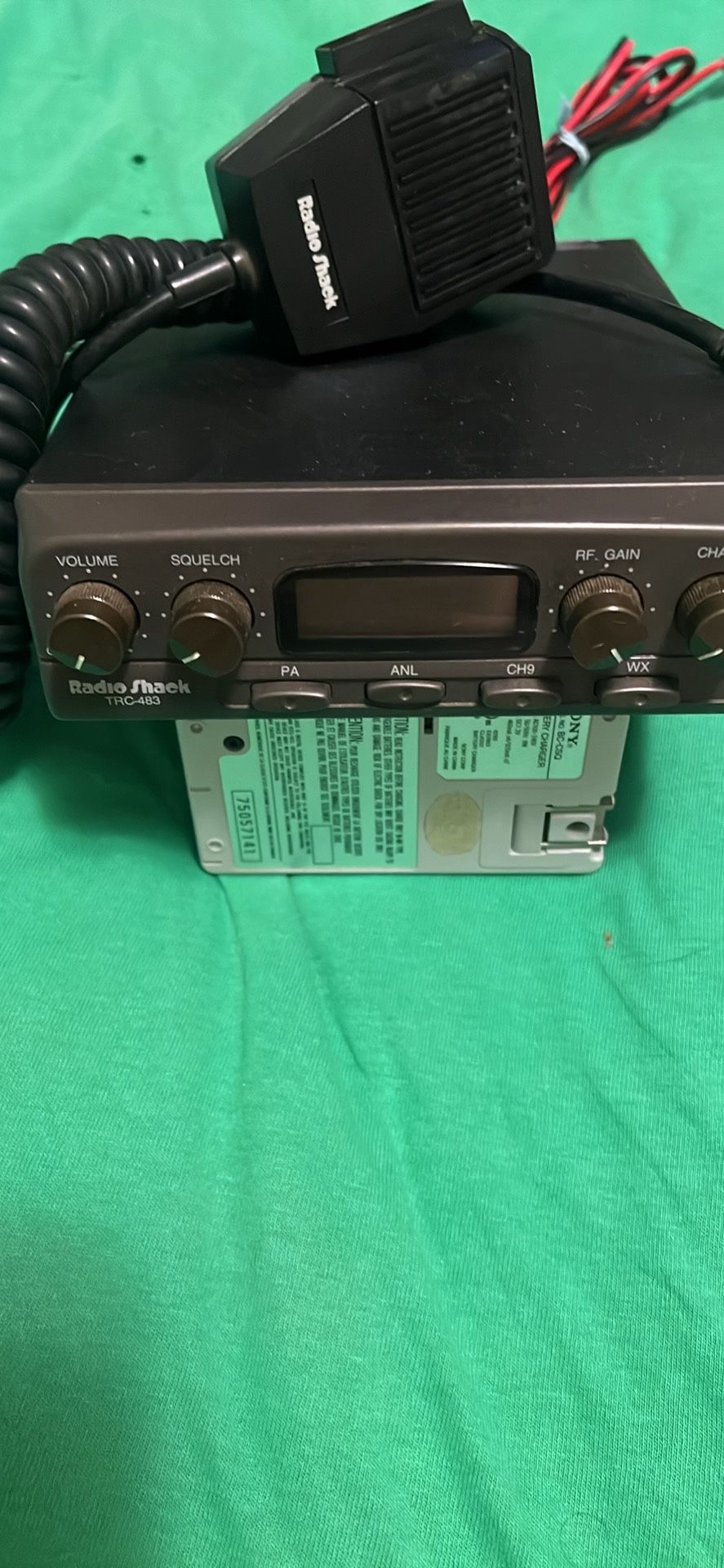 CB 40 CHANNEL W/WEATHER CHANNELS