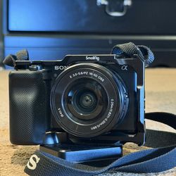 Sony ZV-E10 Mirrorless Camera + Kit Lens + 3 Batteries – Excellent Condition