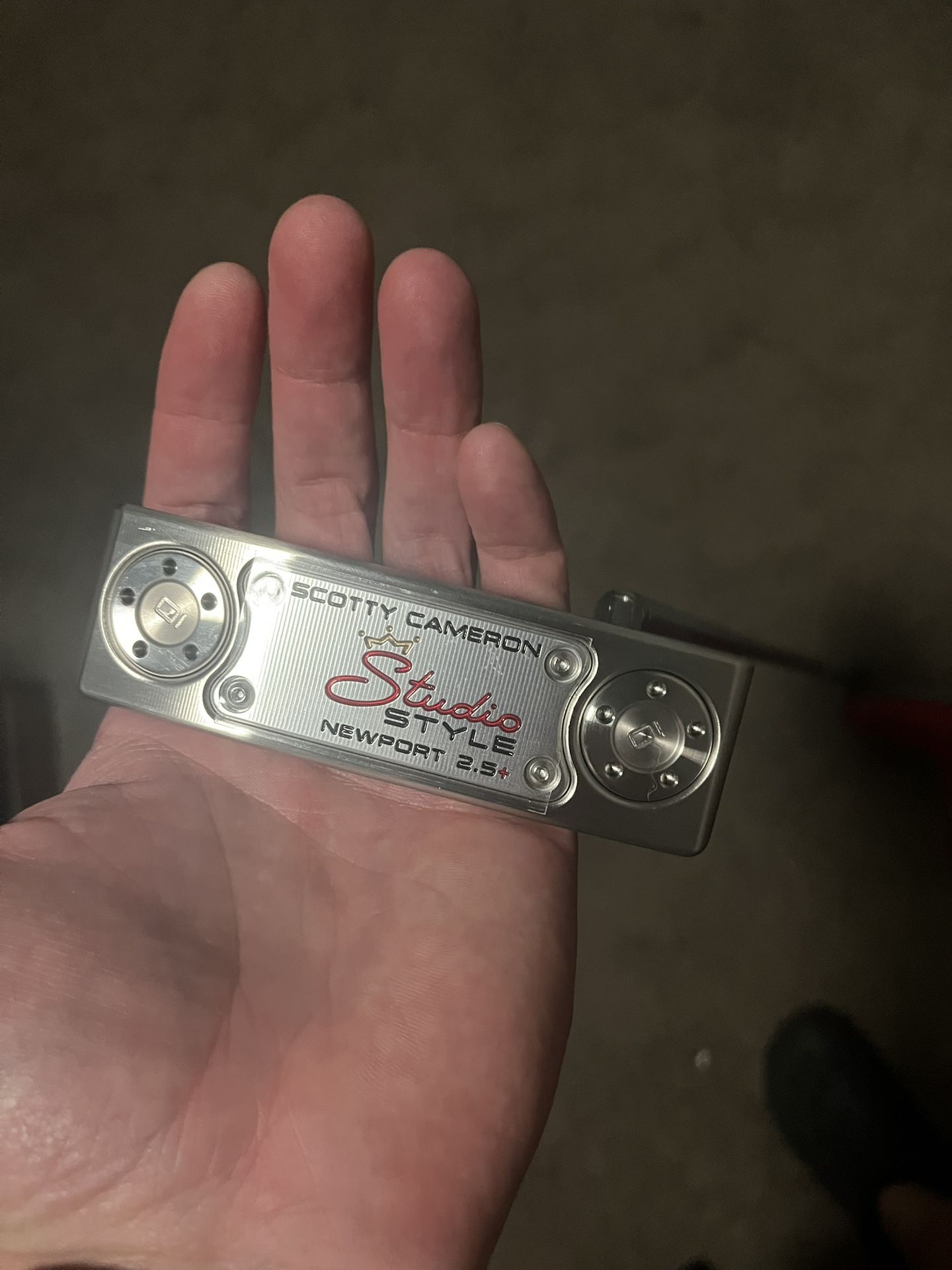 ⛳ Scotty Cameron Studio Style Newport 2.5+ — BRAND NEW w/ Red Jewels