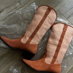 Urban Outfitters Leslie Boots