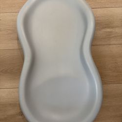 Keekaroo Peanut Wipeable Changing Pad - Grey