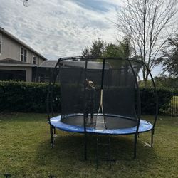 Trampoline 
