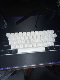 60% White And Black Keyboard