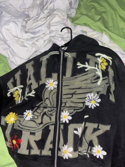 Vale Hoodie