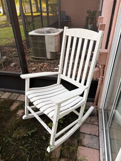 ROCKING CHAIR