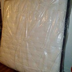 KINGSIZE BED AND 13” THICK  MATTRESS $500.00  NEED TO SALE NOW. OBO