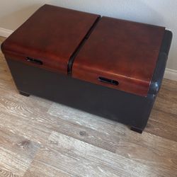 Storage Ottoman W/wooden Trays