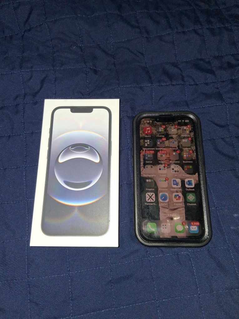 iPhone 16e BOOST MOBILE $250