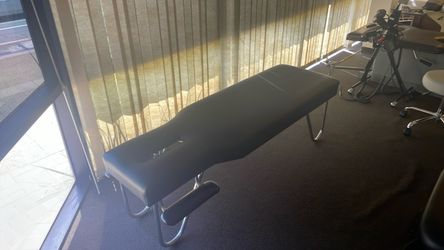 Chiro/ Massage/ Pt table