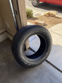 SET OF TIRES MICHELIN 265/65/18 IN GOOD CONDITION