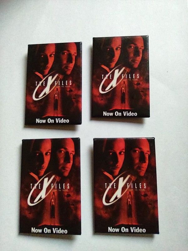 (4)  X-FILES Lapel Pins