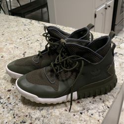 Men’s Adidas Size 10!!!!