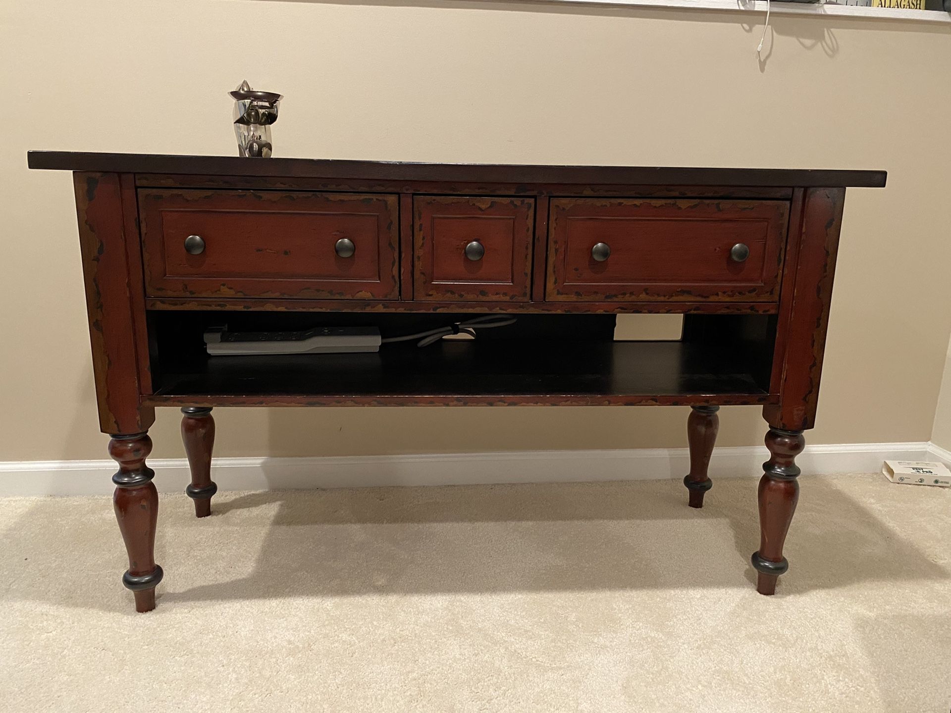 Credenza/TV stand