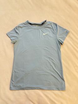 nike running tee