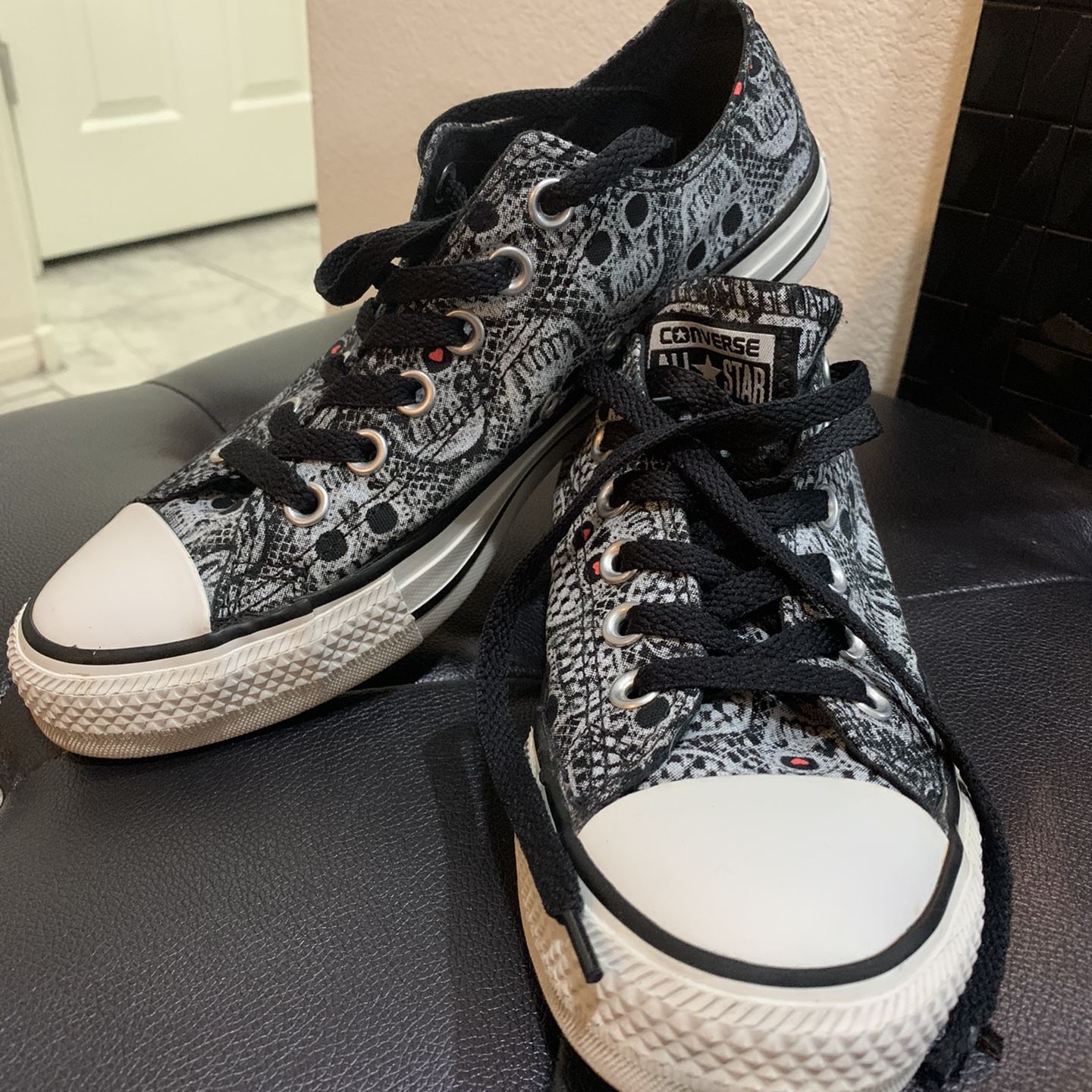 Skull Converse Shoes