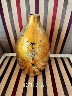Gold vase