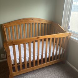 Crib With Mattress 