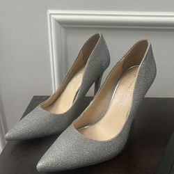 Like New Women's Heels Shoes Size 9