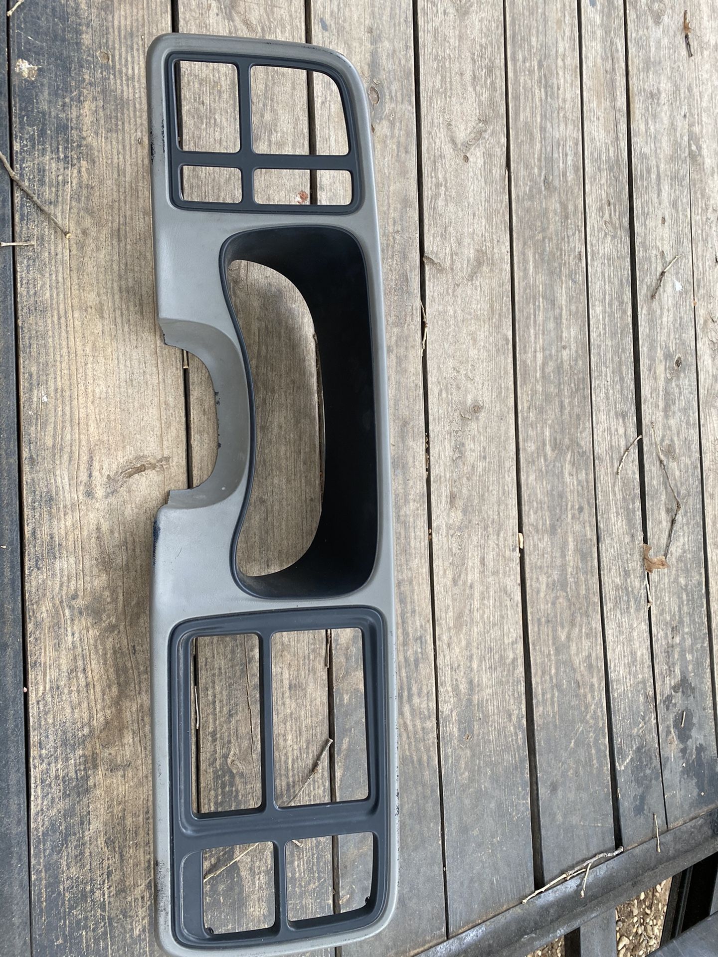 03-06 Chevy Silverado Dash Bezel
