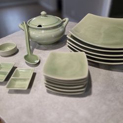 Jade Dinner Set