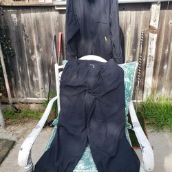 ZERO RESTRICTION GORE TEX waterproof GOLF pants and jacket in great condition size Large. 