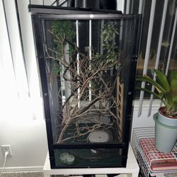 Chameleon Cage 18x18x36 All Supplies Included