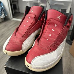 Jordan 12 Retro Gym Red SIZE10.5 Used