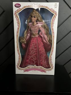 Disney Store Limited Edition Aurora Collector Doll