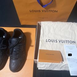Louis Vuitton Trainers- Size 9