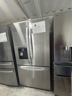 Stainless Steel French Door Refrigerator with Ice Dispenser